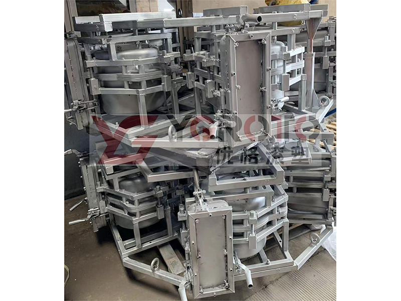 Rotational aluminum mould